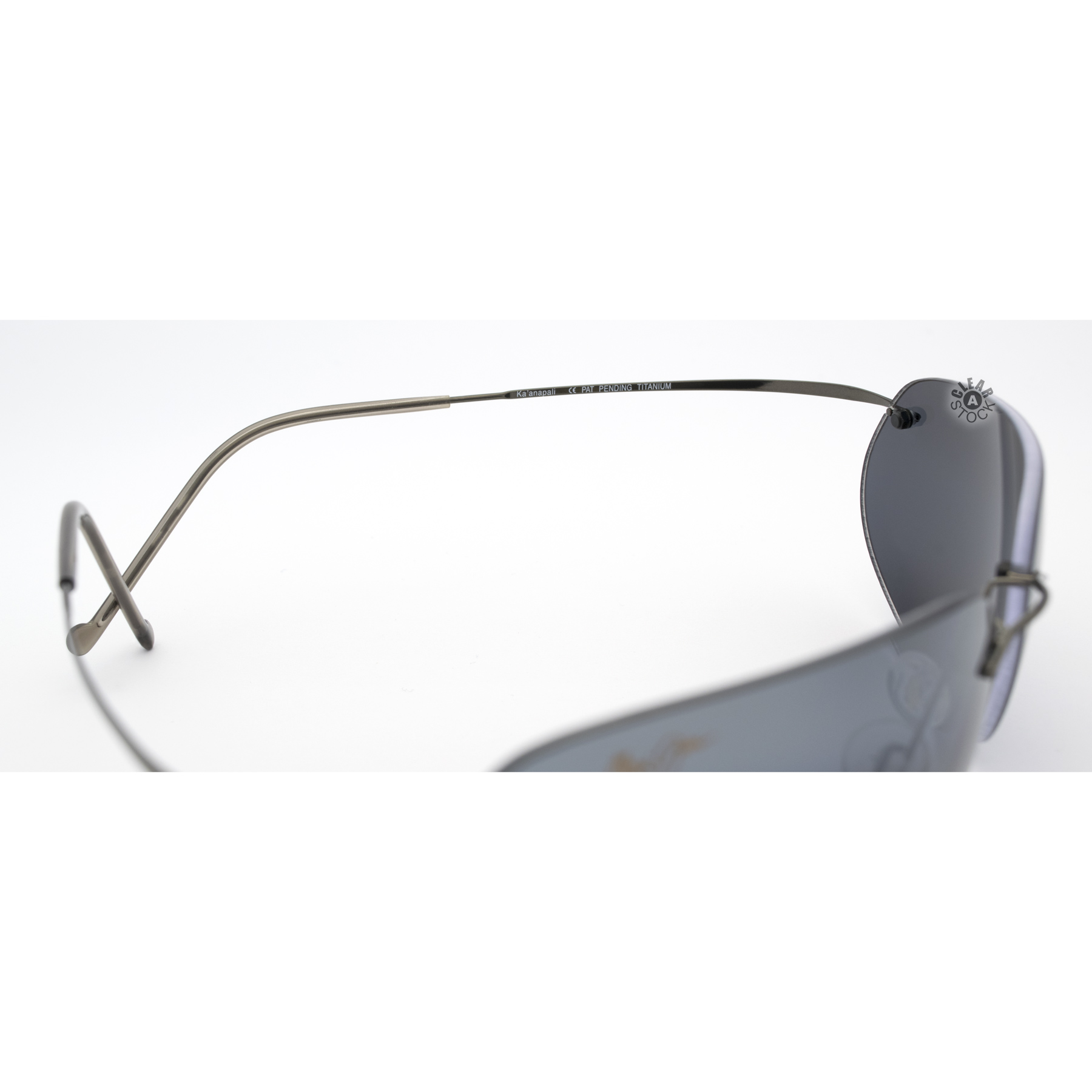 Maui Jim Ka'anapali 501-02 Titanium Polarized Sunglasses GM/Grey